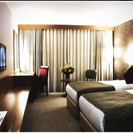 Demora Hotel